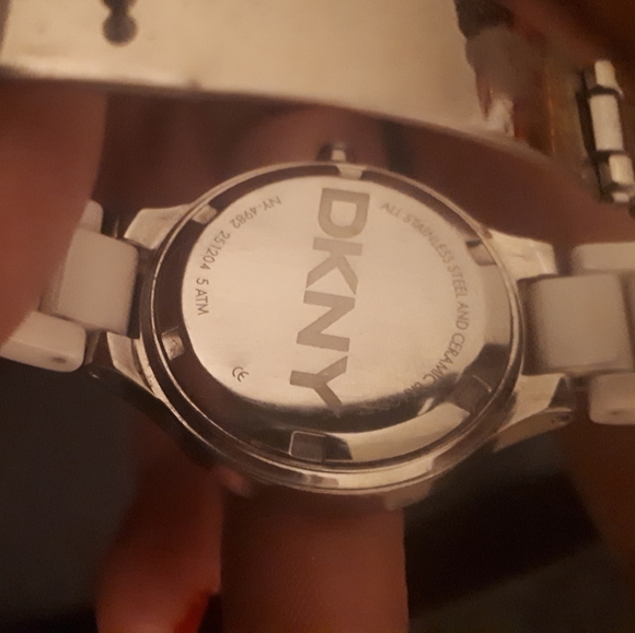 Womens DKNY watch - Picture 5 of 5